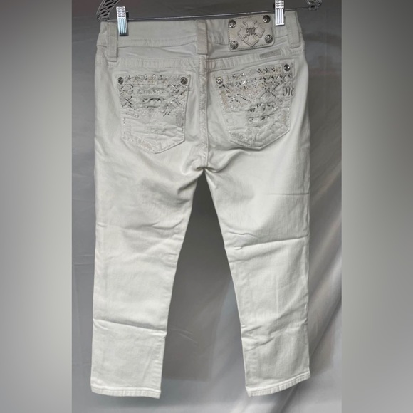 Miss Me jeans- sizes 25-28, & 30 - Picture 8 of 14